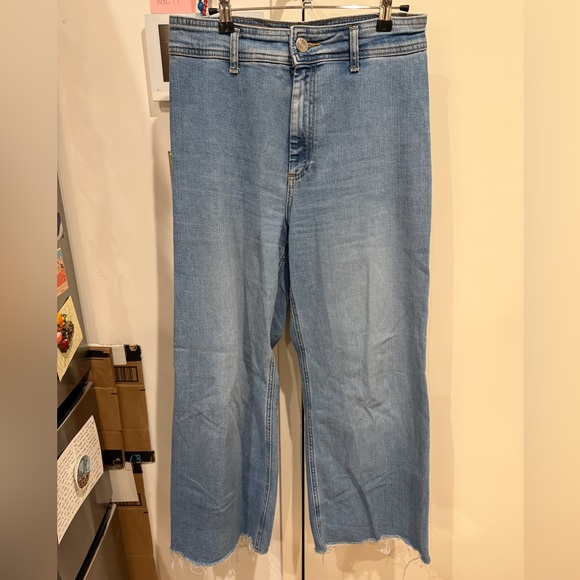 Zara Denim - Zara Light Blue Relaxed Jeans